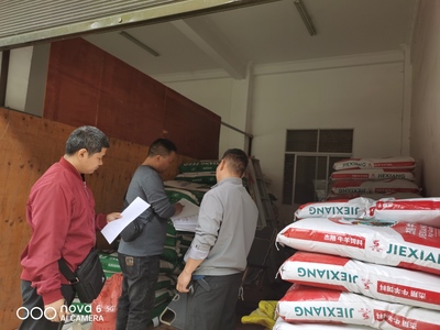 強(qiáng)化監(jiān)管，保障安全——州畜牧技術(shù)推廣站開展飼料經(jīng)營(yíng)企業(yè)監(jiān)管工作紀(jì)實(shí)